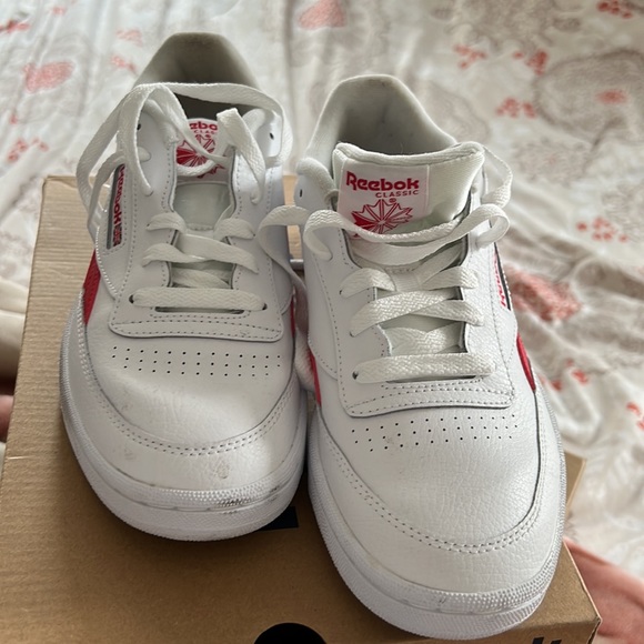 Reebok classics - Picture 2 of 5